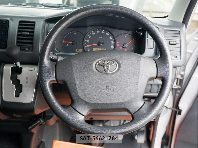 Toyota REGIUSACE VAN 2017-04 8849899-22