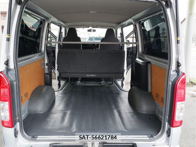 Toyota REGIUSACE VAN 2017-04 8849899-8