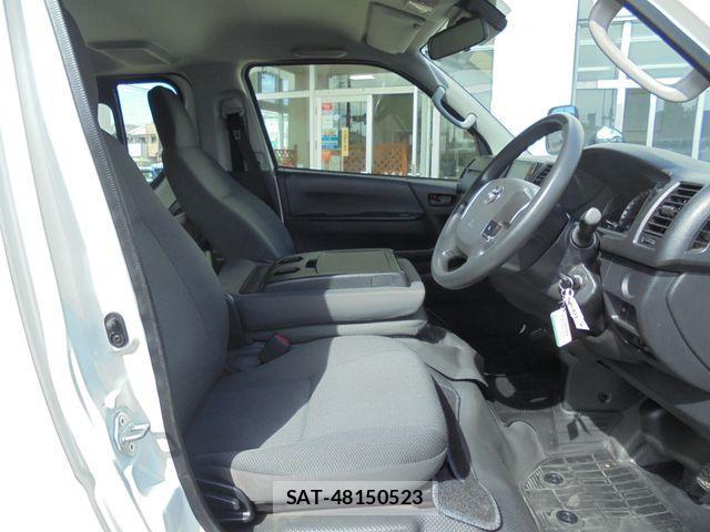 Toyota REGIUSACE VAN 2019-03 1372438-11