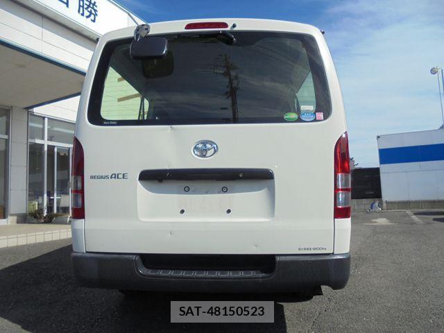 Toyota REGIUSACE VAN 2019-03 1372438-7