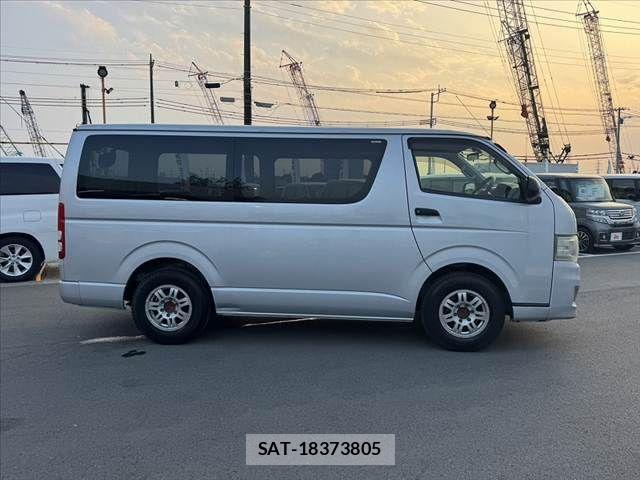 Toyota REGIUSACE VAN 2012-01 8209853-11