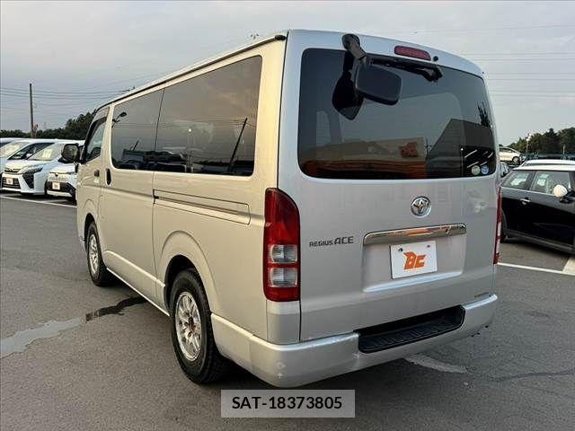 Toyota REGIUSACE VAN 2012-01 8209853-12