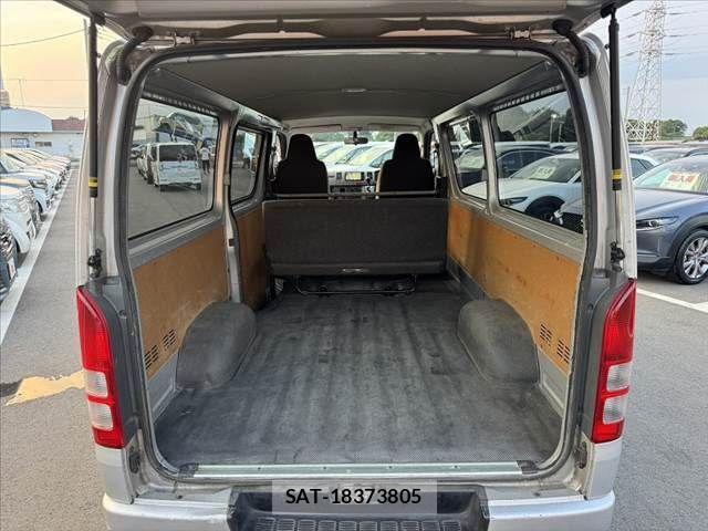 Toyota REGIUSACE VAN 2012-01 8209853-18