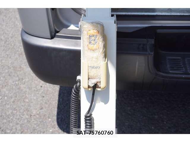 Toyota REGIUSACE VAN 2020-02 1088263-19