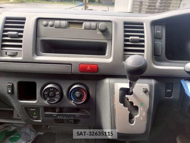 Toyota REGIUSACE VAN 2013-05 1141809-3