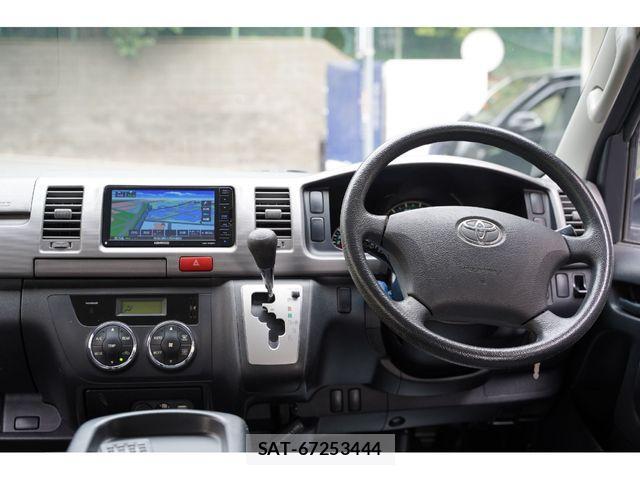 Toyota REGIUSACE VAN 2011-03 1198556-19