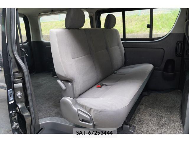 Toyota REGIUSACE VAN 2011-03 1198556-23