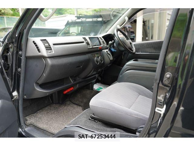 Toyota REGIUSACE VAN 2011-03 1198556-27