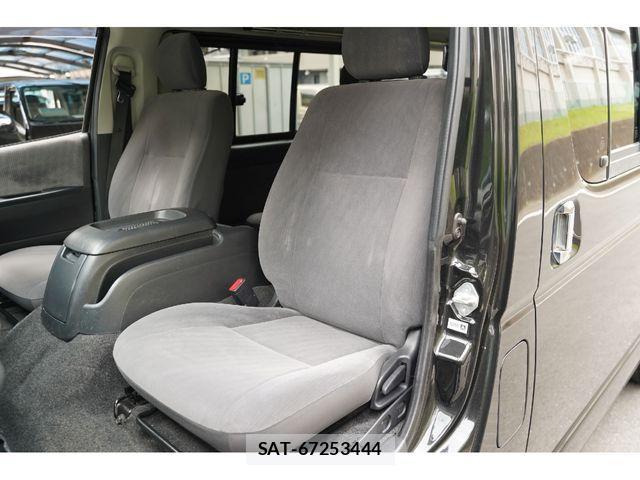 Toyota REGIUSACE VAN 2011-03 1198556-29