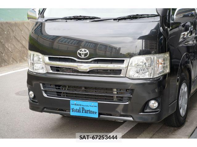 Toyota REGIUSACE VAN 2011-03 1198556-5