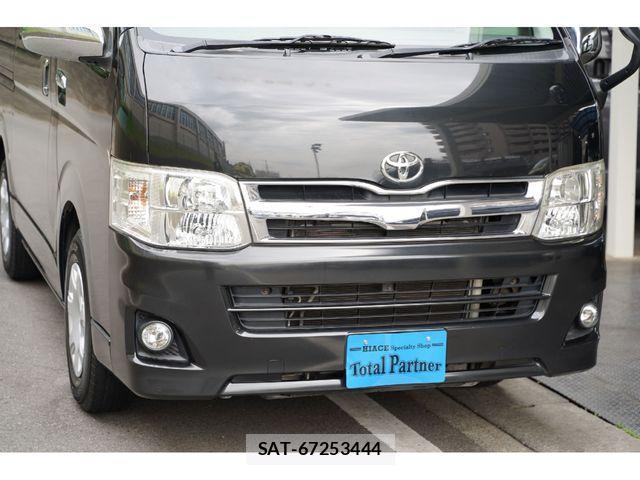 Toyota REGIUSACE VAN 2011-03 1198556-6
