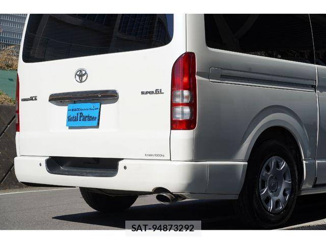 Toyota REGIUSACE VAN 2013-05 1198558-5