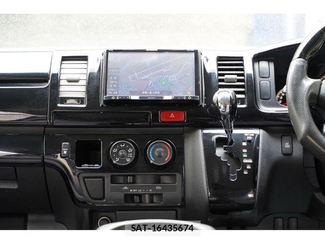Toyota REGIUSACE VAN 2009-12 1259017-9