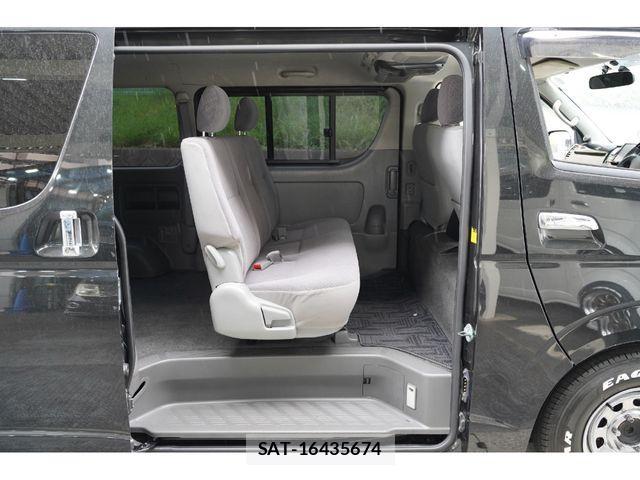 Toyota REGIUSACE VAN 2009-12 1259017-19