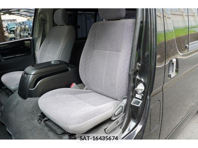 Toyota REGIUSACE VAN 2009-12 1259017-24