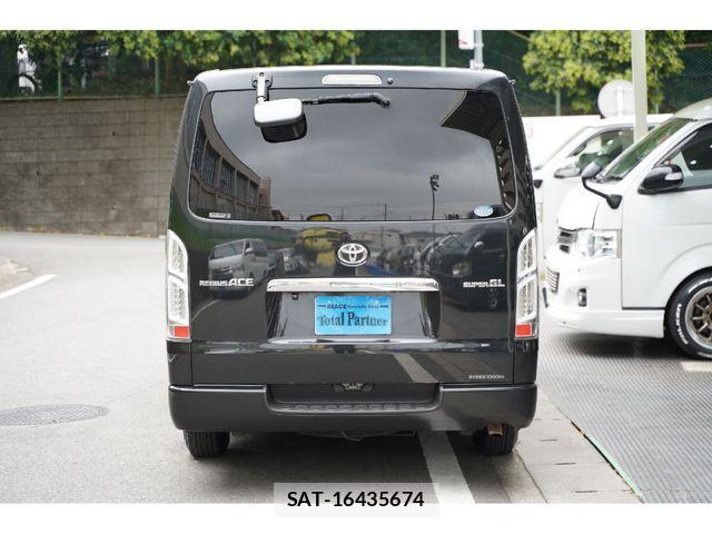 Toyota REGIUSACE VAN 2009-12 1259017-6