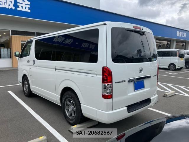 Toyota REGIUSACE VAN 2016-10 1293589-1