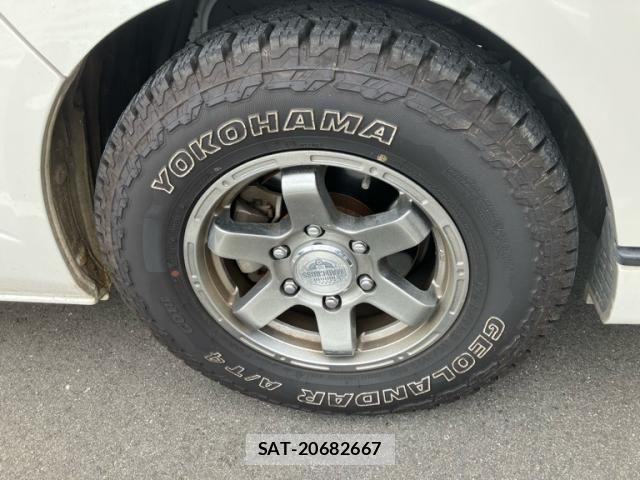 Toyota REGIUSACE VAN 2016-10 1293589-2