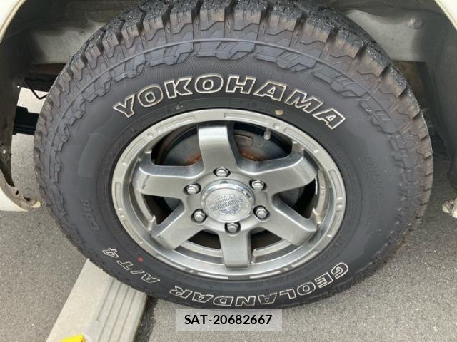 Toyota REGIUSACE VAN 2016-10 1293589-3