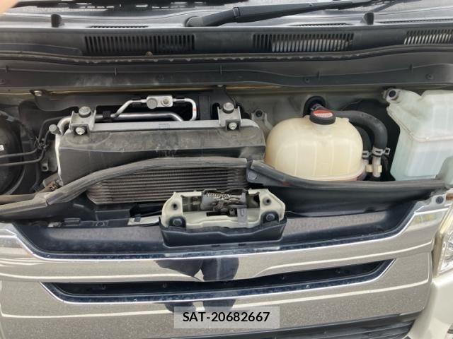 Toyota REGIUSACE VAN 2016-10 1293589-6