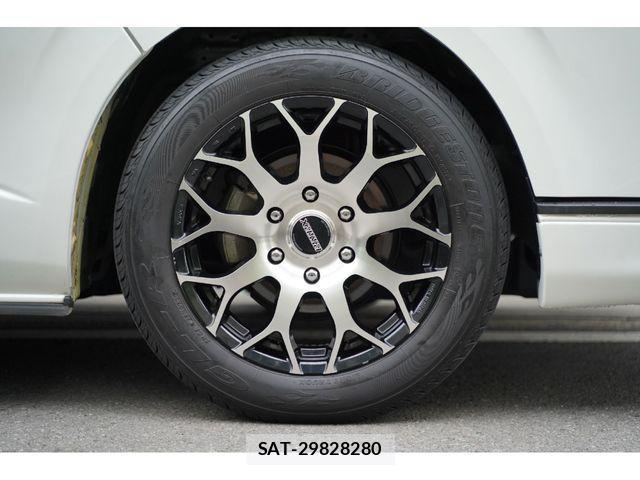 Toyota REGIUSACE VAN 2018-02 1304003-11