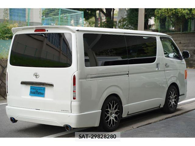 Toyota REGIUSACE VAN 2018-02 1304003-13