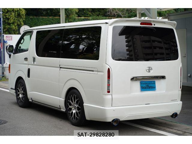 Toyota REGIUSACE VAN 2018-02 1304003-17