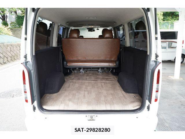 Toyota REGIUSACE VAN 2018-02 1304003-23