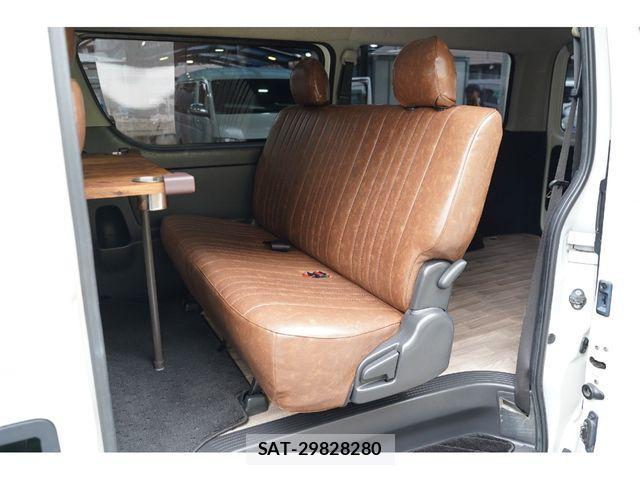 Toyota REGIUSACE VAN 2018-02 1304003-27