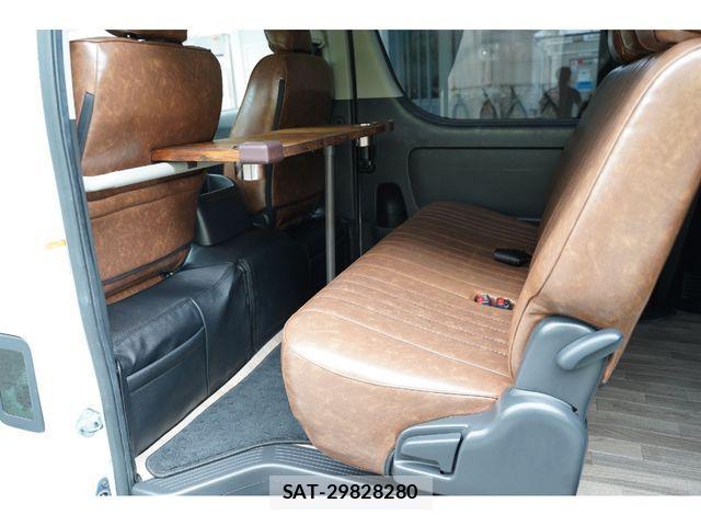 Toyota REGIUSACE VAN 2018-02 1304003-28