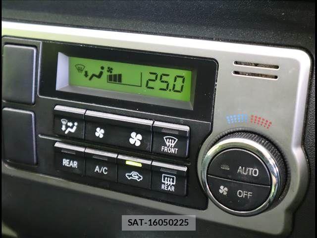Toyota REGIUSACE VAN 2017-07 1381642-13