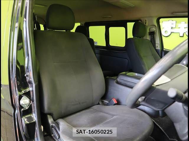 Toyota REGIUSACE VAN 2017-07 1381642-17