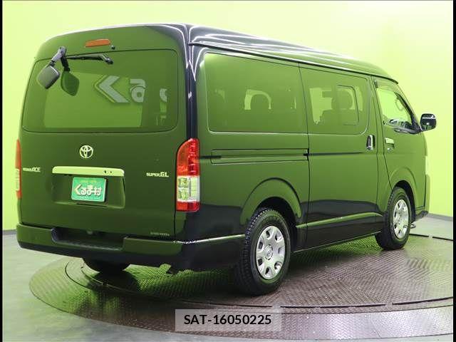 Toyota REGIUSACE VAN 2017-07 1381642-1