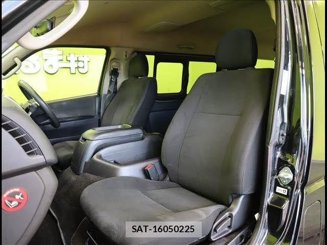 Toyota REGIUSACE VAN 2017-07 1381642-24