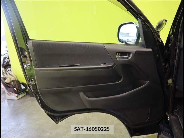 Toyota REGIUSACE VAN 2017-07 1381642-25