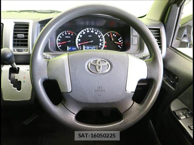 Toyota REGIUSACE VAN 2017-07 1381642-7