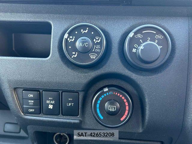 Toyota REGIUSACE VAN 2017-07 1430104-14