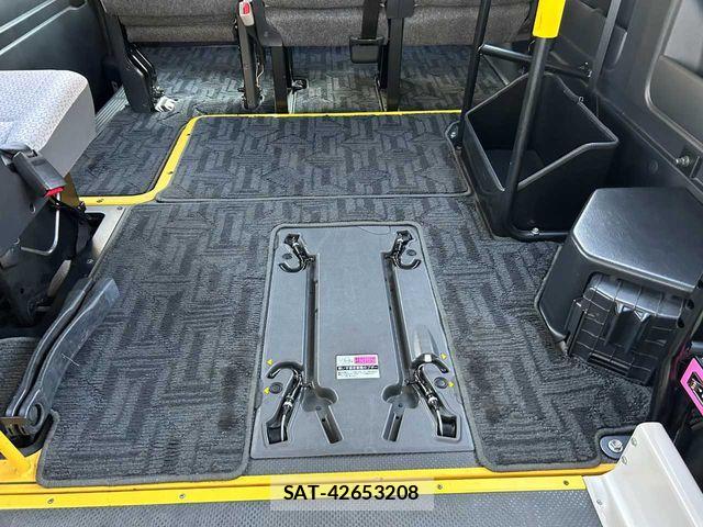 Toyota REGIUSACE VAN 2017-07 1430104-4