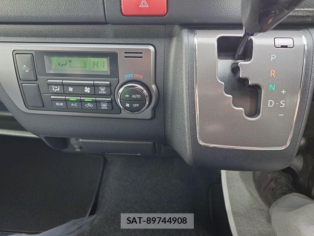 Toyota REGIUSACE VAN 2019-02 2085352-15