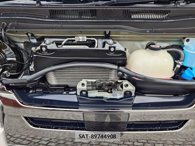 Toyota REGIUSACE VAN 2019-02 2085352-20