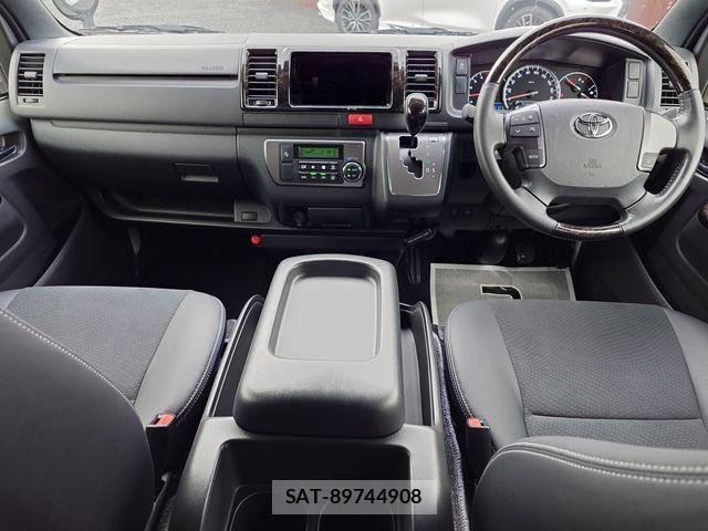 Toyota REGIUSACE VAN 2019-02 2085352-8