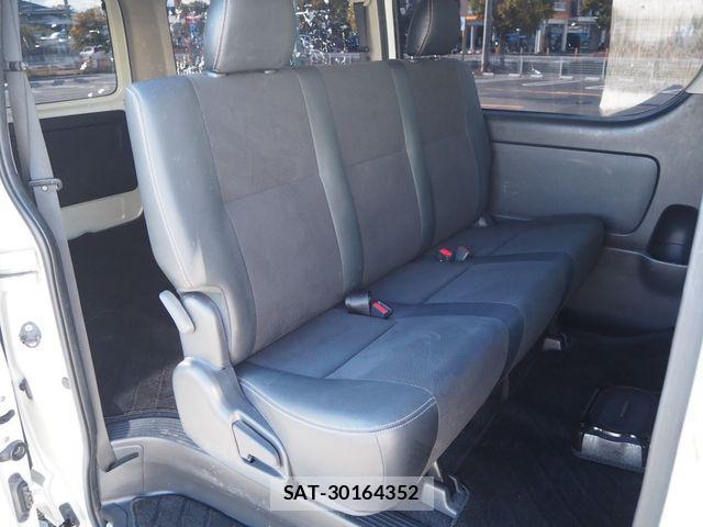Toyota REGIUSACE VAN 2017-05 2100769-17
