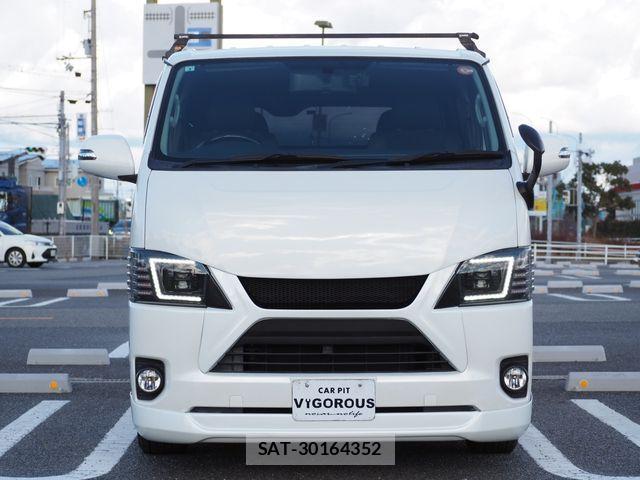 Toyota REGIUSACE VAN 2017-05 2100769-3