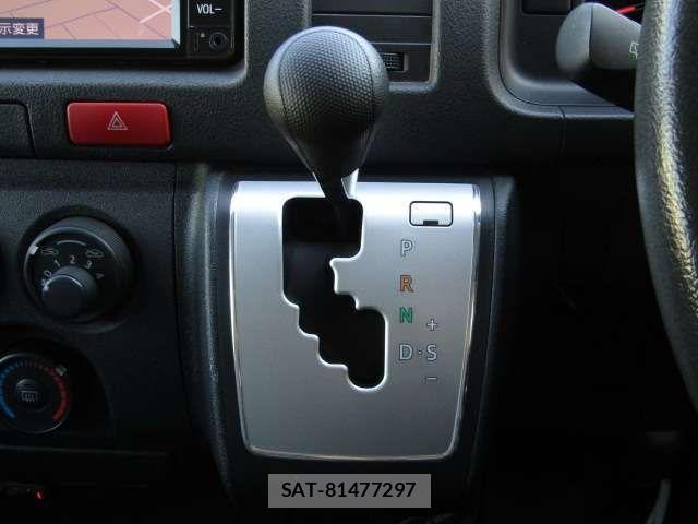 Toyota REGIUSACE VAN 2019-10 2675282-11