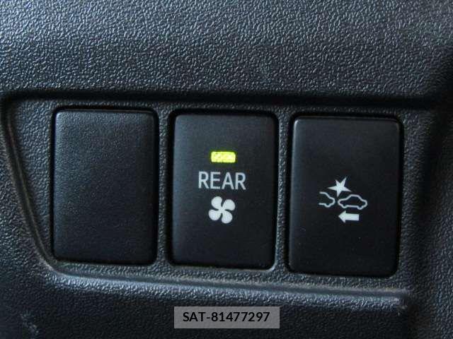 Toyota REGIUSACE VAN 2019-10 2675282-3