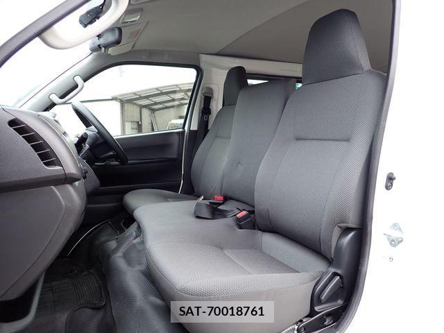 Toyota REGIUSACE VAN 2019-11 3422916-23