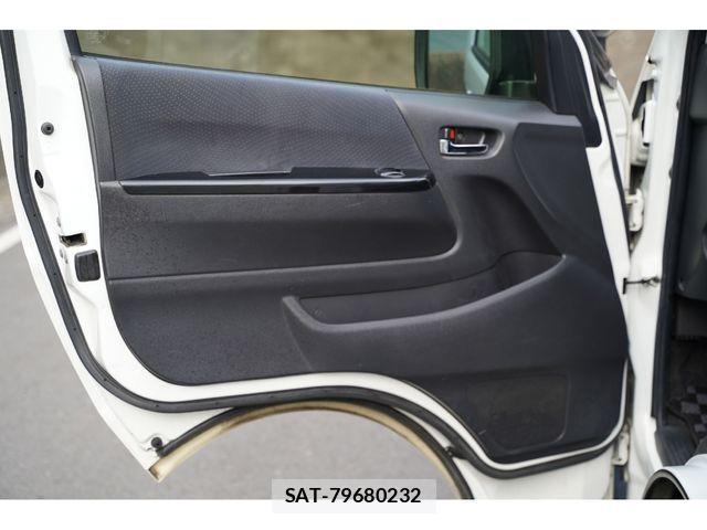 Toyota REGIUSACE VAN 2014-10 4048160-20