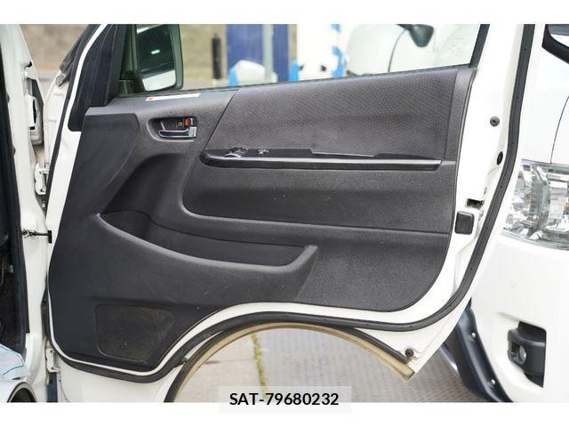 Toyota REGIUSACE VAN 2014-10 4048160-21