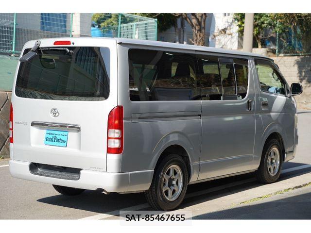 Toyota REGIUSACE VAN 2009-02 4372607-19