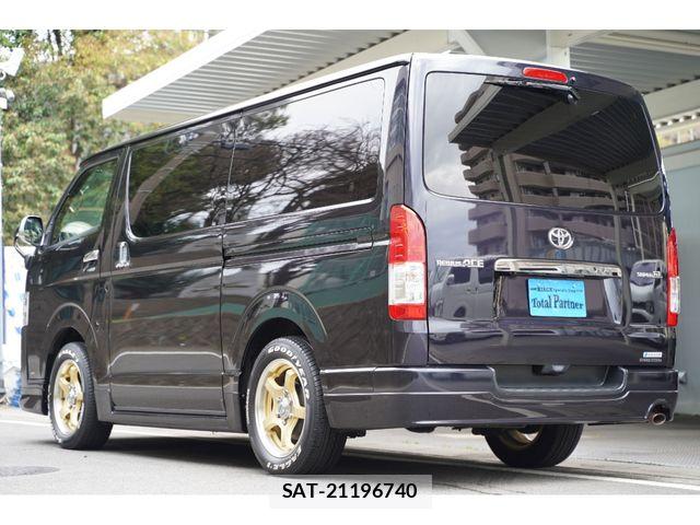 Toyota REGIUSACE VAN 2017-06 6017036-13